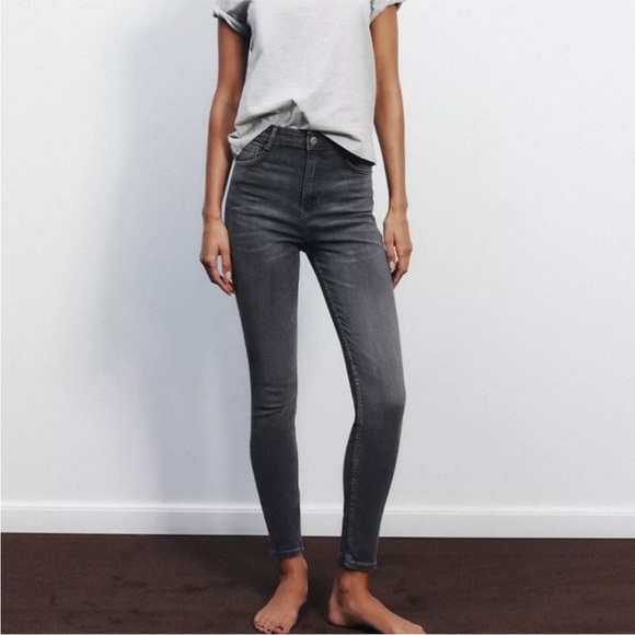 Zara Denim - Zara Women's Gray Skinny Jeans